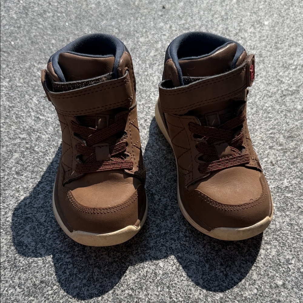 Stride rite Saul high top sneaker boots size 7.5